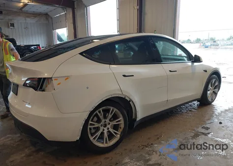 2023 Tesla Model Y Awd/Long Range Dual Motor All-Wheel Drive из США, поврежденный, VIN 7SAYGDEE4PF702234